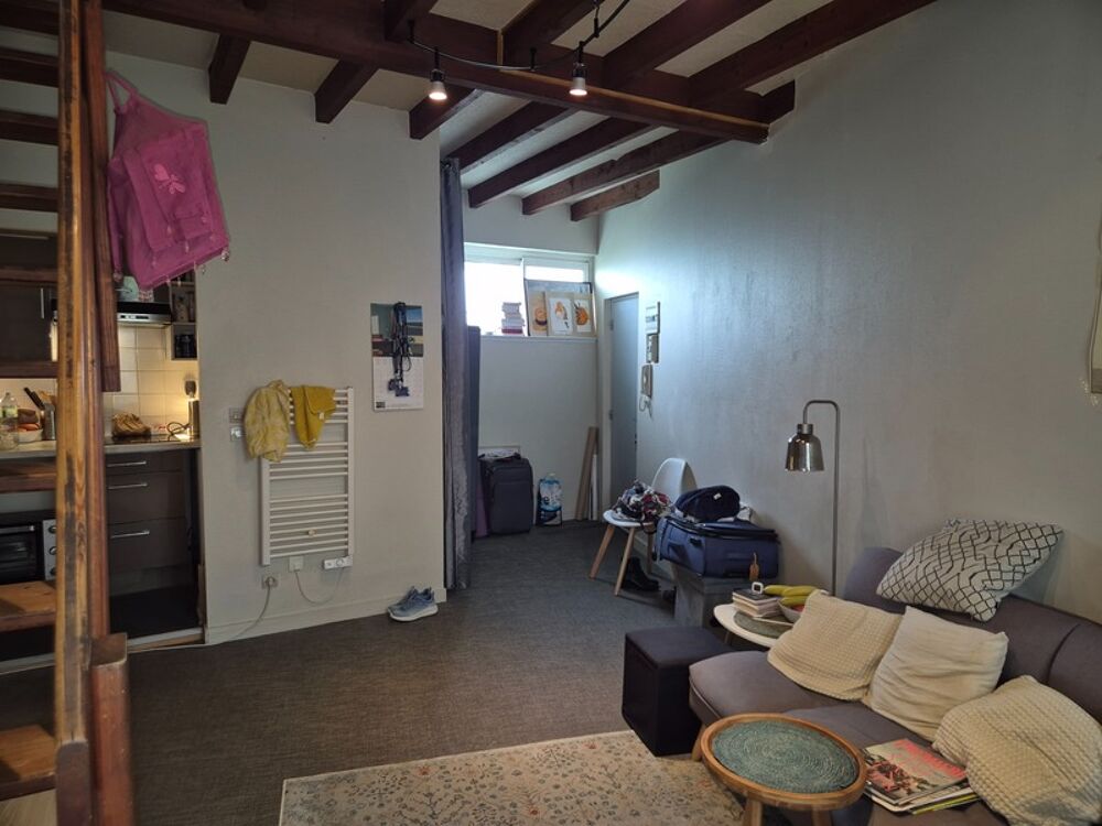 Appartement T2 en résidence sécurisée, face Hôtel de Ville, proche tous commerces et transport