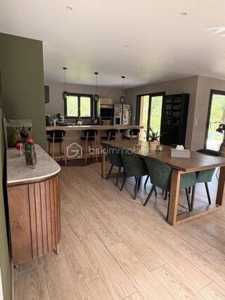  Maison � vendre 8 pi�ces 180 m�