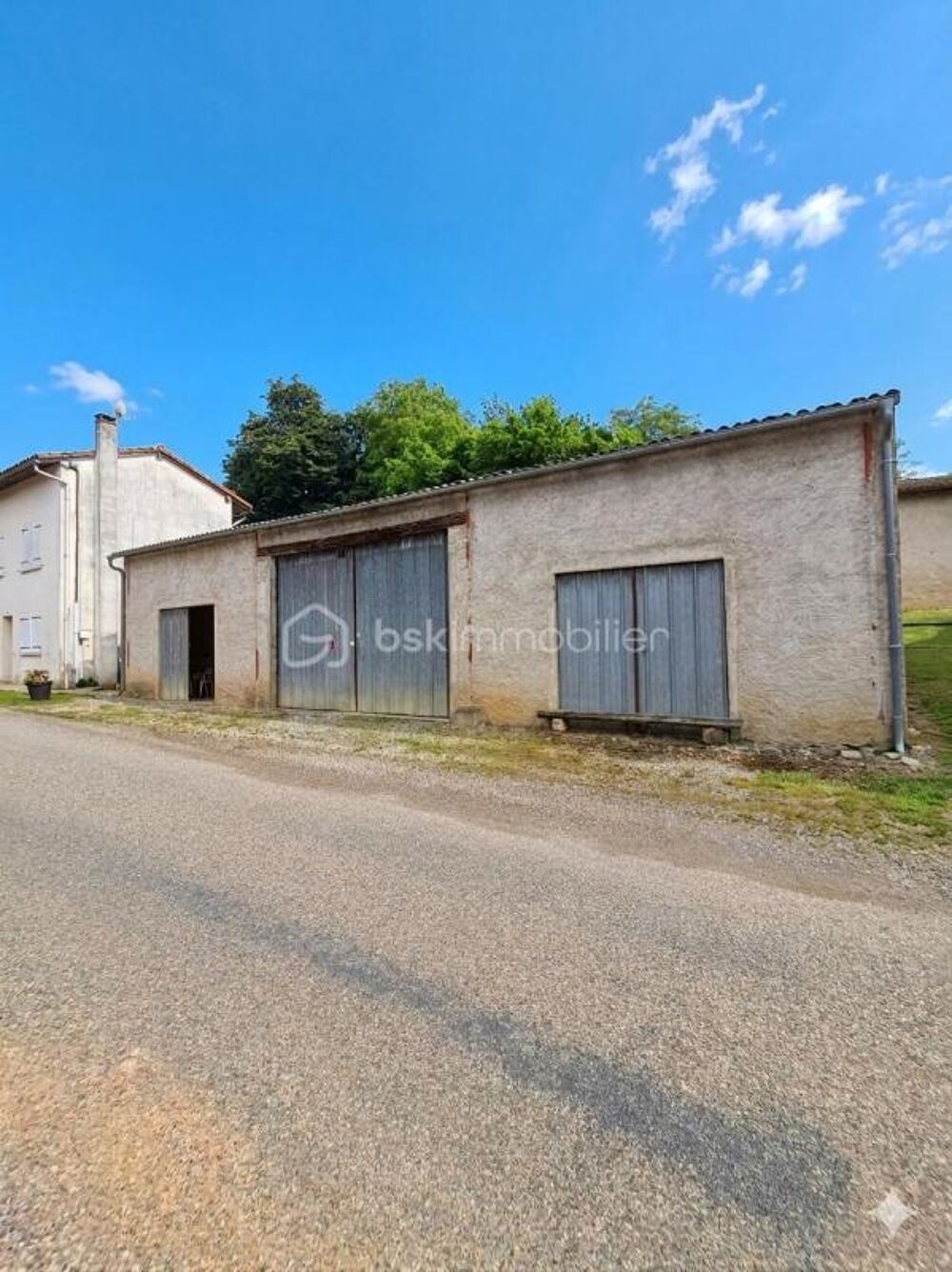 Vente Maison Hangar Rare au Cœur de Durban-sur-Arize 09240 Durban sur arize