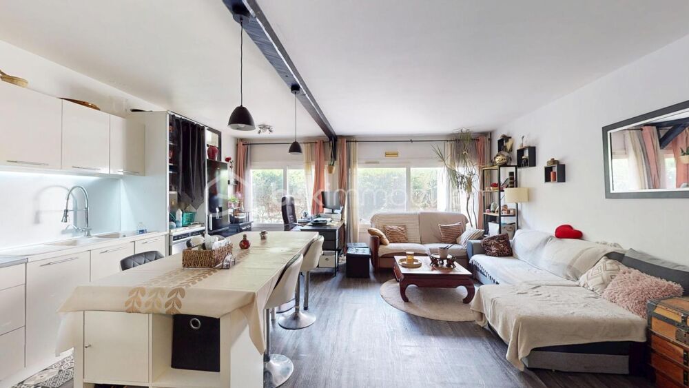 Vente Appartement F4 en très bon état ! 3 chambres, loggia et espace extérieur !! Evry