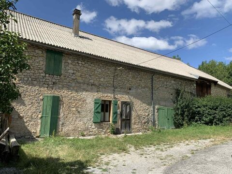   � vendre � Corps de ferme mitoyen � r�nover � Lus-la-Croix-Haute (26620) Maison - 5 pi�ce(s) - 124 m�