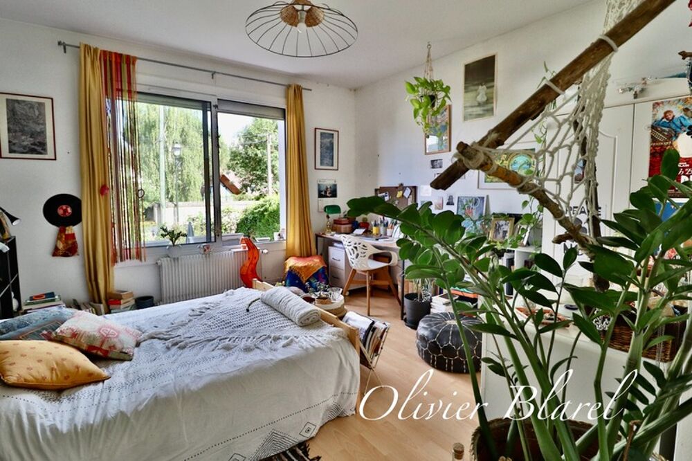 à vendre  Villa La Celle-Saint-Cloud (78170)