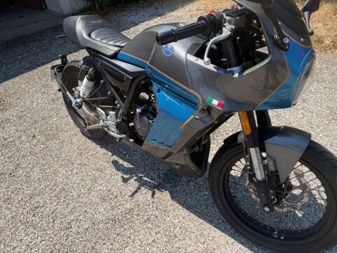 Annonce voiture Moto Moto 2250 €