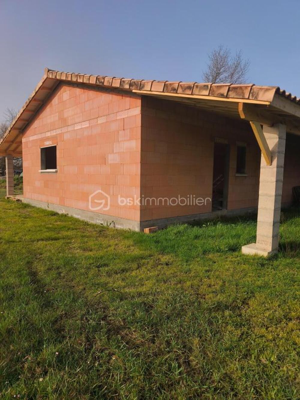 Vente Maison Maison hors d'eau à terminer avec terrain – Fort potentiel Moulin neuf