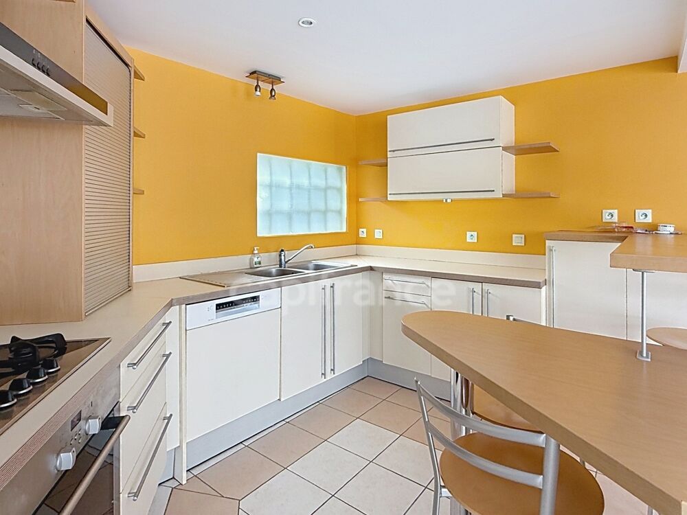 BREST  TRÈS BEL APPARTEMENT DE 176,55 M² CARREZ  TRAMWAY AU PIED