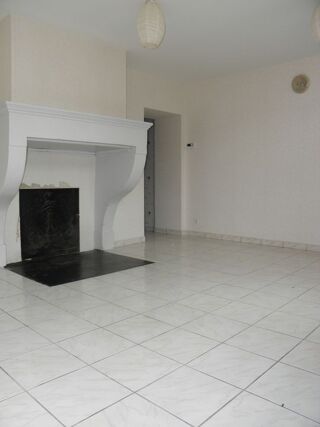  Appartement à louer 4 pièces 112 m²