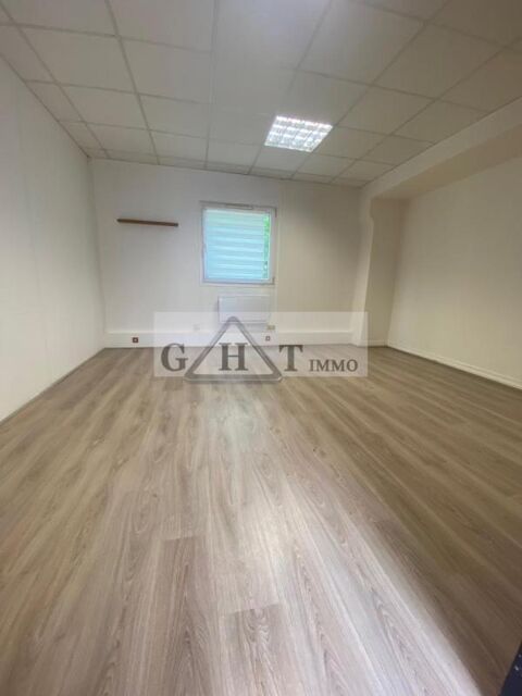 BUREAU 18 m&sup2; &agrave; louer 450 94380 Bonneuil sur marne