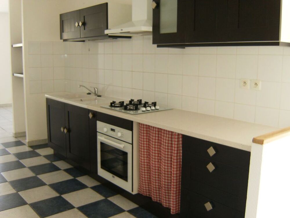 Location Appartement Appartement de 100m2 à louer sur Saint-Claude Saint claude