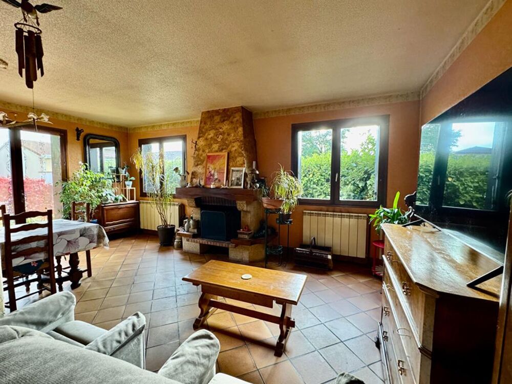 Maison Chassieu 5 pièces 120m2 terrain constructible divisé 897m2