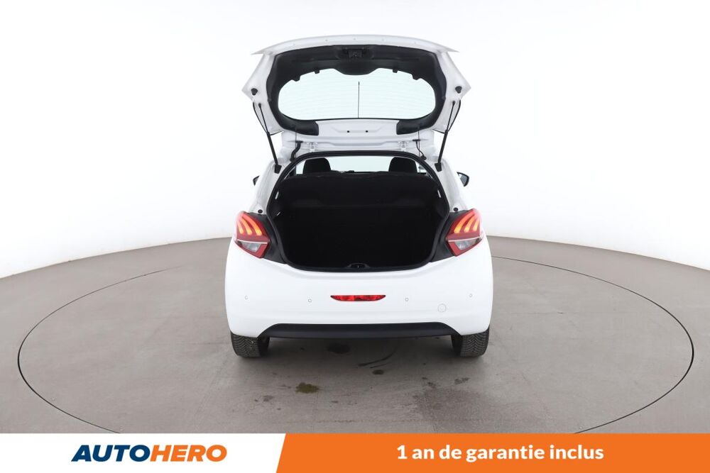 208 1.2 PureTech Allure 5P 110 ch 2017 occasion 92130 Issy-les-Moulineaux