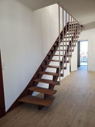  Appartement à louer 4 pièces 89 m²
