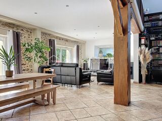  Proprit/chteau  vendre 7 pices 200 m