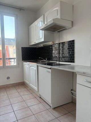  Appartement à louer 1 pièce 27 m²