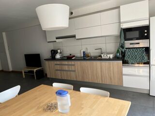  Appartement à louer 3 pièces 72 m²