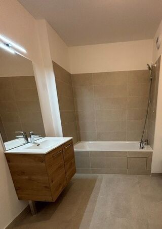  Appartement à louer 2 pièces 40 m²