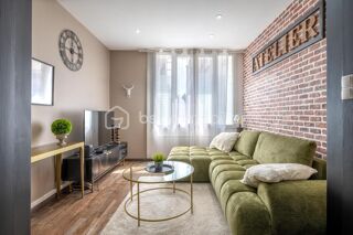  Immeuble à vendre 6 pièces 282 m²