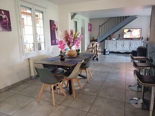  Maison  vendre 12 pices 301 m