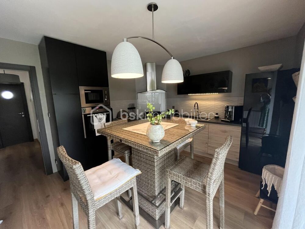 MAGNIFIQUE MAISON D'ARCHITECTE, AU CALME, AU PIED DES COMMERCES ET PROCHE GARE