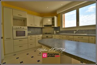  Maison à vendre 6 pièces 198 m²