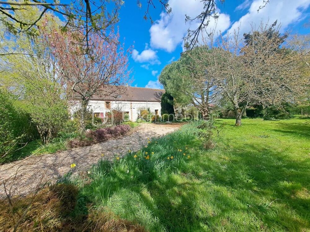 Maison 5 pièces 131 m² · à Crulai · 131 m² · 270 000 €