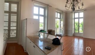  Appartement à louer 3 pièces 78 m²
