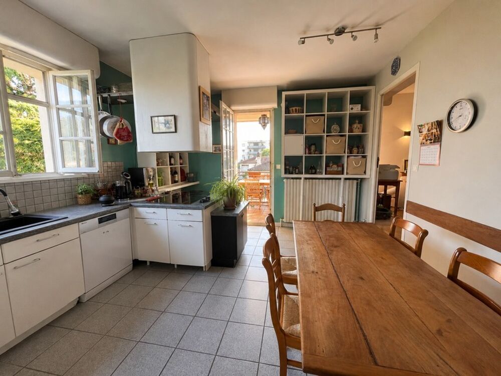 Toulouse Soupetard  Appartement familial T6 de 173 m² avec terrasse, piscine, jardin et garage