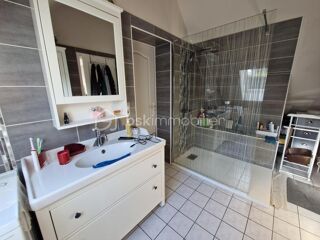  Propriété/château à vendre 8 pièces 230 m²