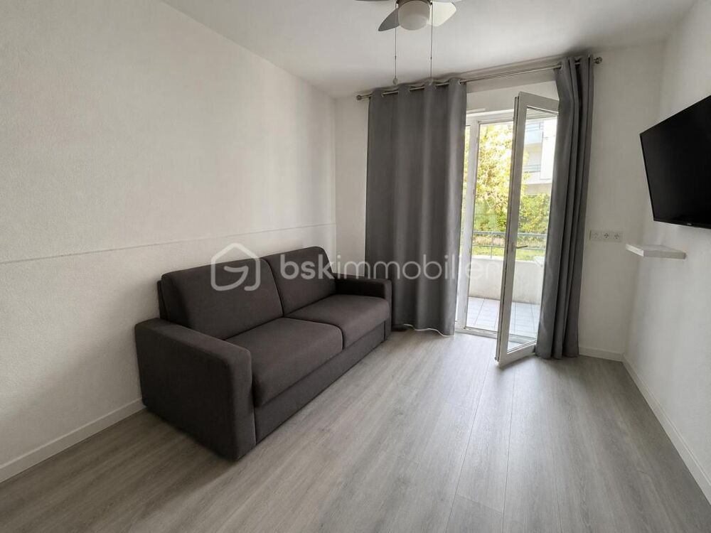 A vendre - Studio rénové à Royan, à 700m de la plage