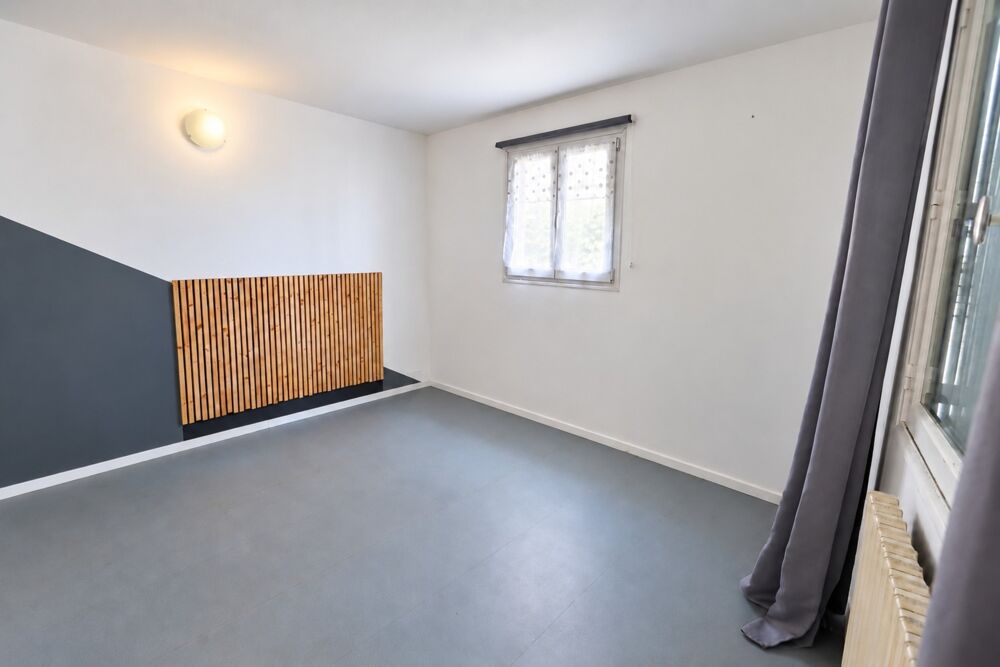 Vente Maison Fleurance, Maison de ville à vendre de 155 M2, cinq chambres, piscine Fleurance