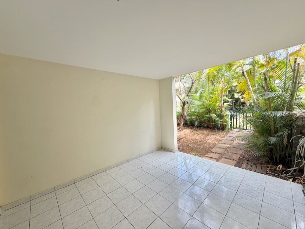 Vente Appartement À VENDRE – Rés. Les Bulbuls Apt T2, jardin, box + pk – Saint-Pierre 97410, Ligne des Bambous Saint pierre