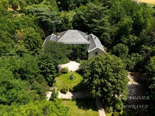  Propri�t�/ch�teau � vendre 14 pi�ces 393 m�