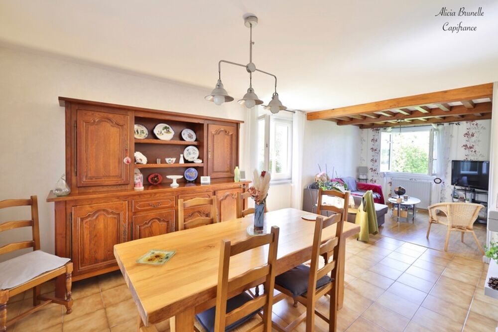 Vente Maison Maison à vendre 8 pièces proche de AZE (71) Donzy le pertuis