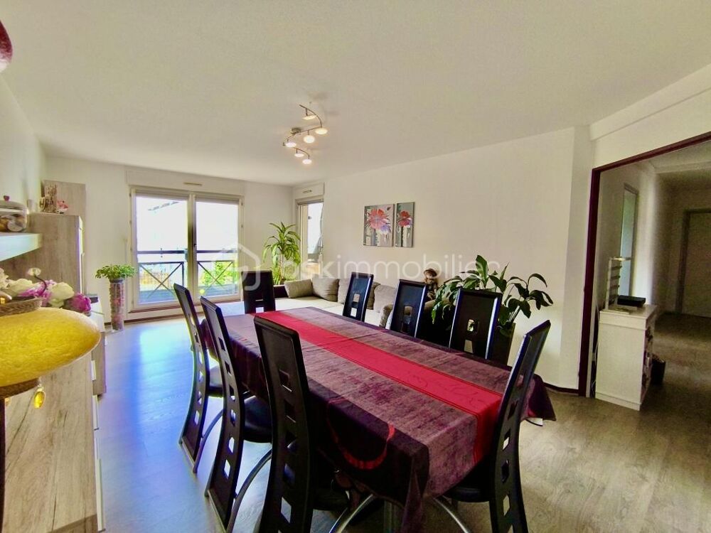 Vente Appartement Bel appartement 88 m2 - 1er étage avec ascenseur - 3 chambres - caves - box et parkings VE sous-sol Mulhouse