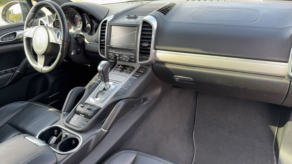 Cayenne 4.2 TD V8 382 4X4 Tiptronic 8 S - Toit ouvrant 2013 occasion 84210 Saint Didier