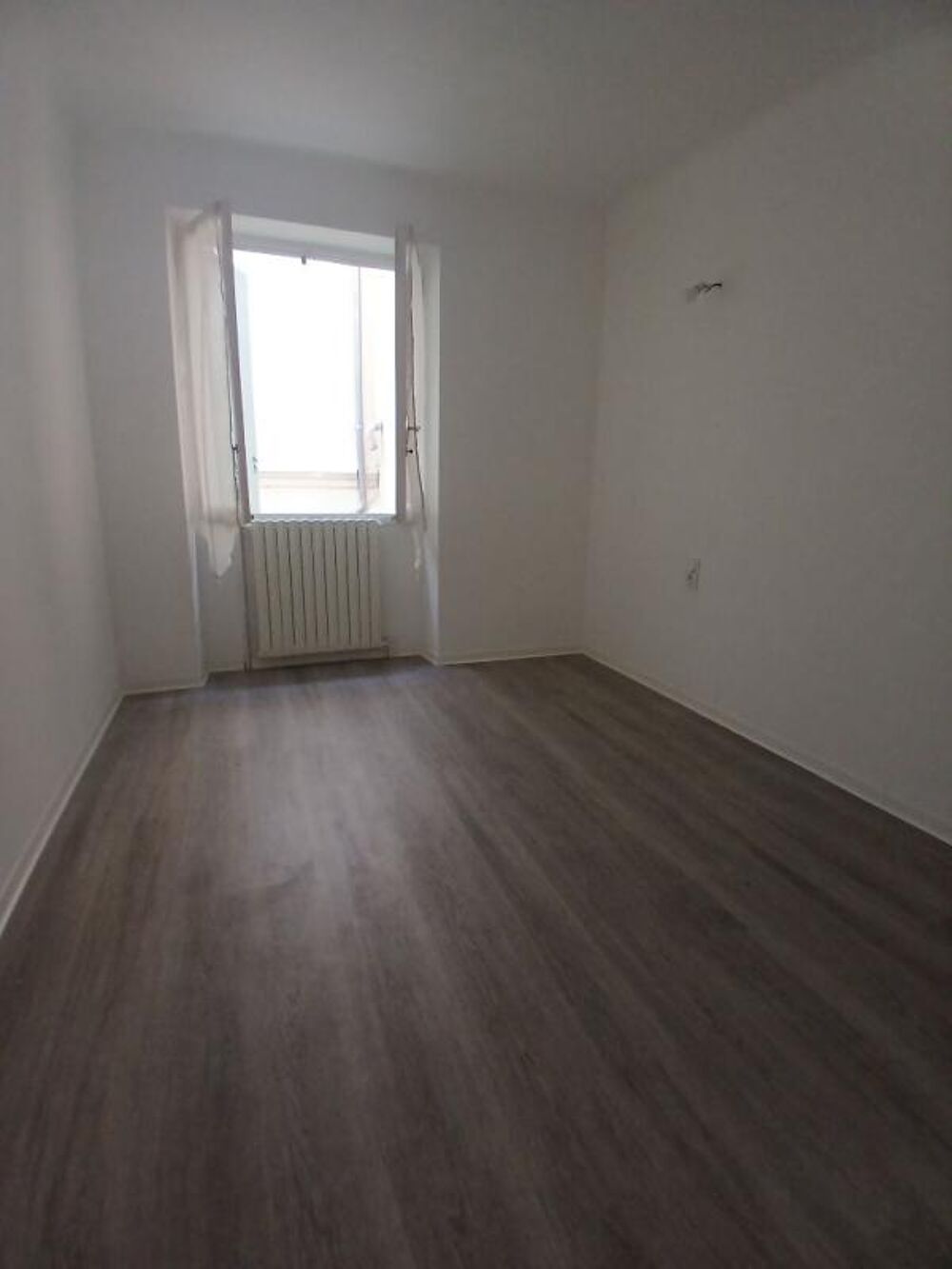 Vente Appartement Vente appartement trois pièces en 1er étage/2 coeur de ville de Béziers Beziers
