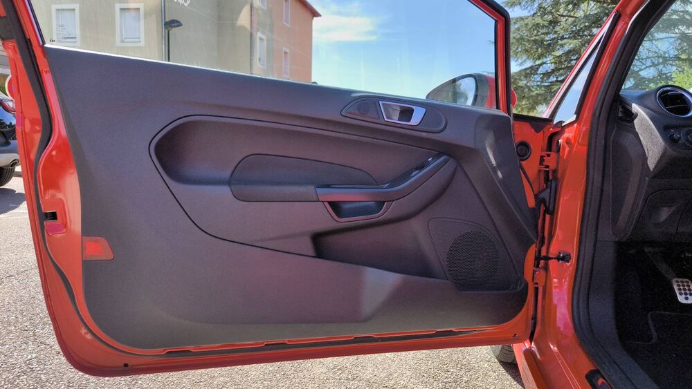 Fiesta 1.6 EcoBoost 182 ST 2014 occasion 71100 Chalon Sur Saone