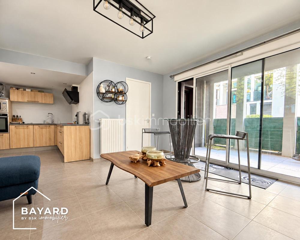 Vente Appartement CHASSIEU CENTRE– Magnifique T3 au calme dans une résidence récente Chassieu