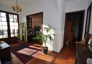  Propri�t�/ch�teau � vendre 11 pi�ces 180 m�