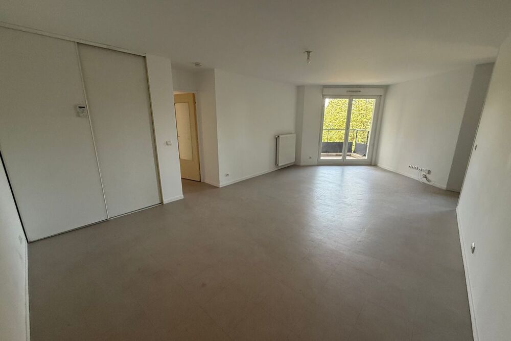 Vente Appartement T3 de 71 m² à Saint-Priest, Carré Rostand au prix de vente de 143 200 € Saint priest