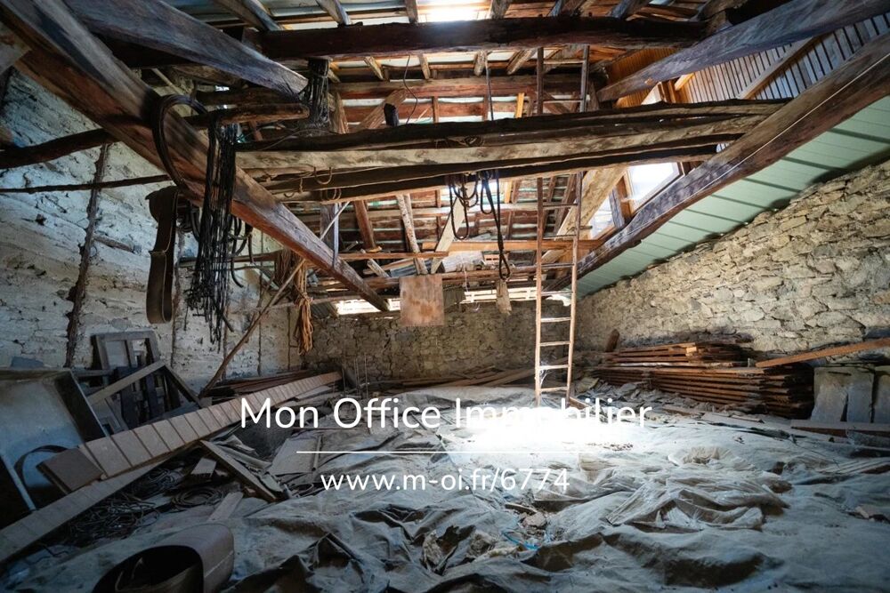 Vente Maison Référence : 6774-MTE - Bâtisse à rénover 150m² - orientée sud- vue Lac Saint andre d embrun