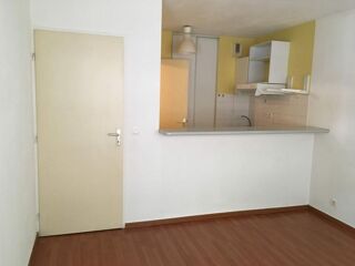  Appartement à louer 2 pièces 33 m²