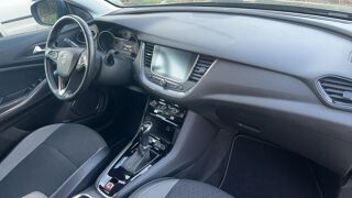 Grandland x 1.2 Turbo 130 EAT6 Innovation 2018 occasion 13140 Miramas
