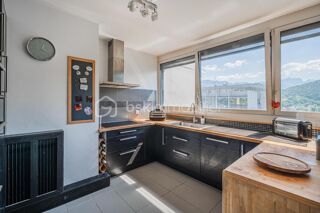  Appartement  vendre 4 pices 82 m