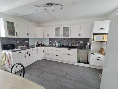   Maison spacieuse à vendre dans un cadre paisible et verdoyant Maison - 5 pièce(s) - 106 m²