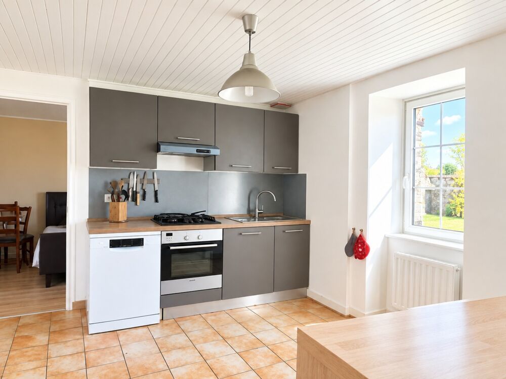 Maison à vendre 6 pièces COMBRIT (29) Corps de ferme et grand terrain