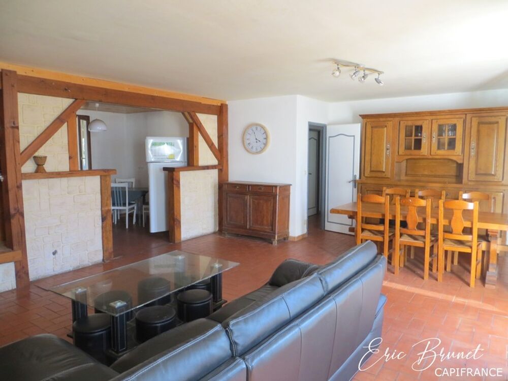 SAINT MAGNE - maison de plain-pied de 108 m² + annexes sur terrain dune superficie de 6 600 m² divisible