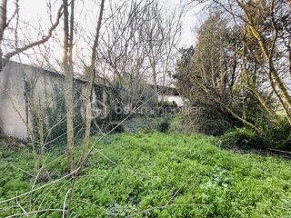  Remise / Grange � vendre 1 pi�ce 140 m�