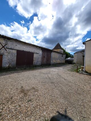  Propriété/château à vendre 7 pièces 150 m²