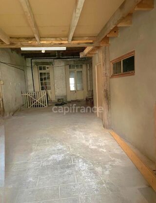  Immeuble � vendre 15 + pi�ces 616 m�