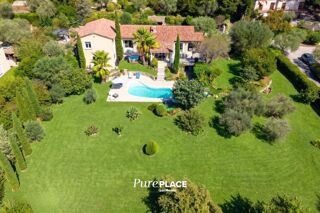  Propriété/château à vendre 6 pièces 257 m²